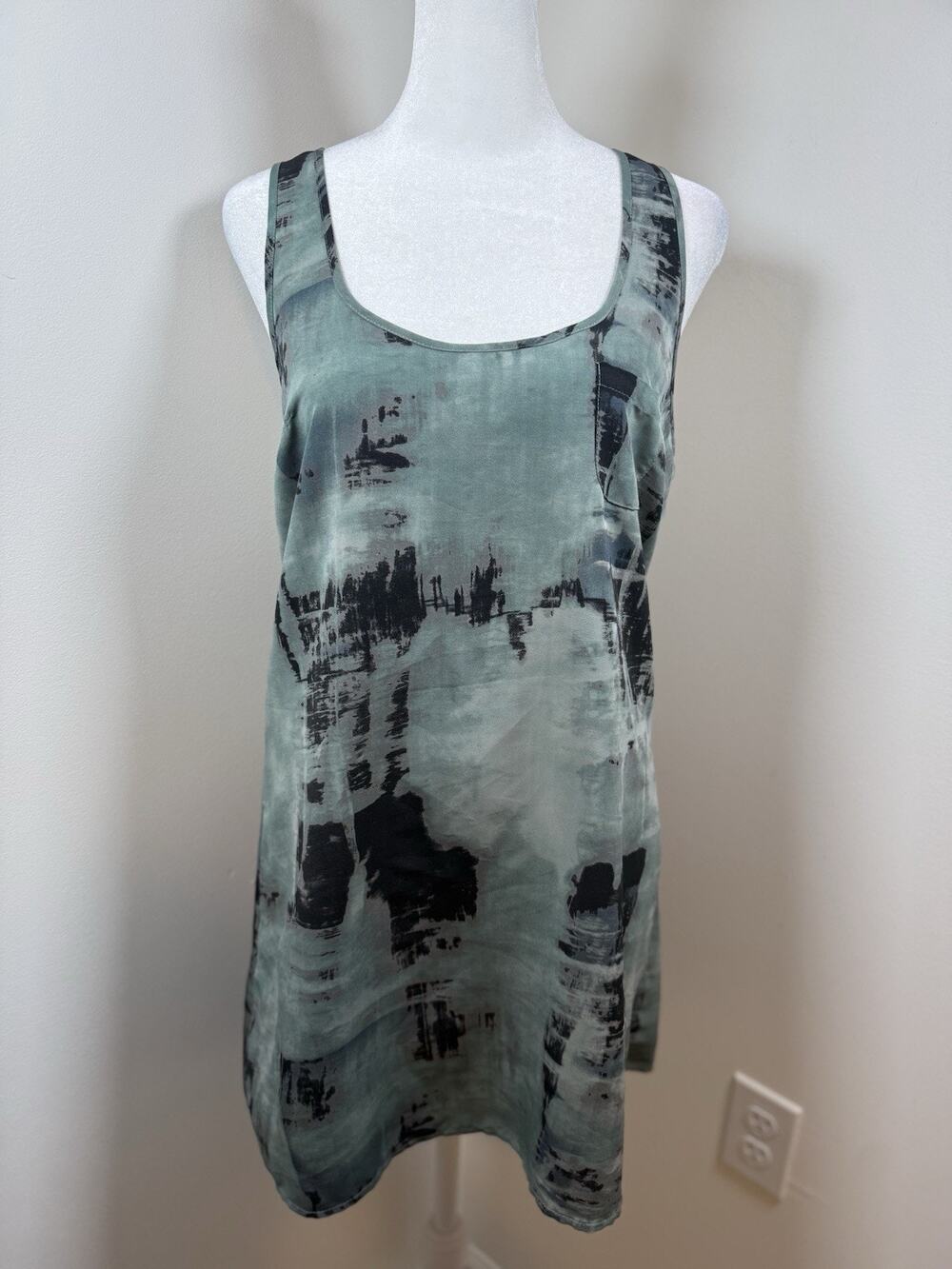 Urban Outfitters Silence Noise Slip Dress Size Medium Green Abstract Sleeveless